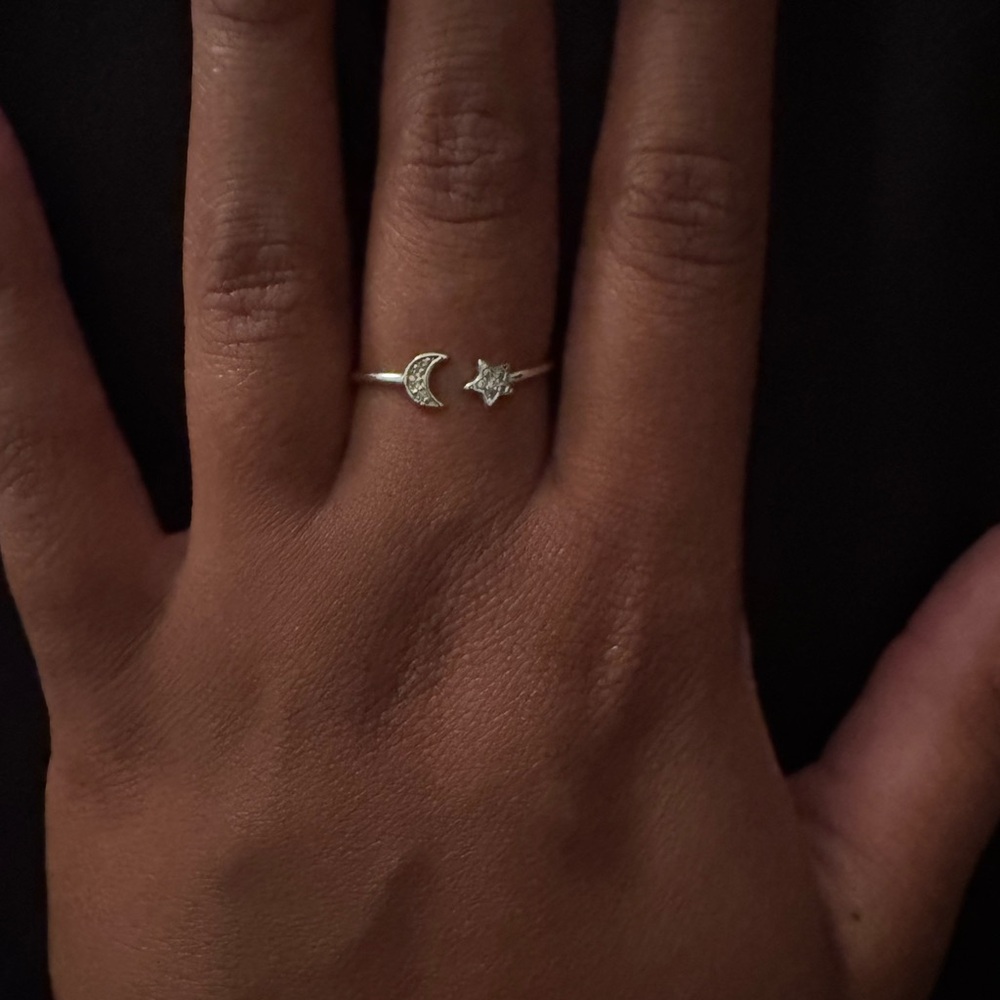 Adjustable moon and sun ring